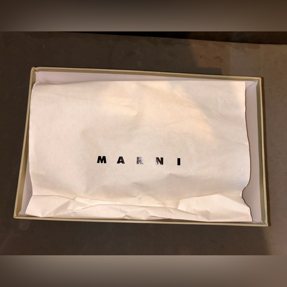 Trying to get rid of it I don’t like them anymore - Picture 6 of 7